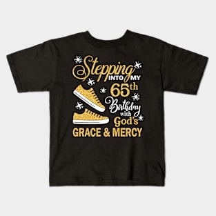 Stepping Into My 65th Birthday With God's Grace & Mercy Bday Kids T-Shirt